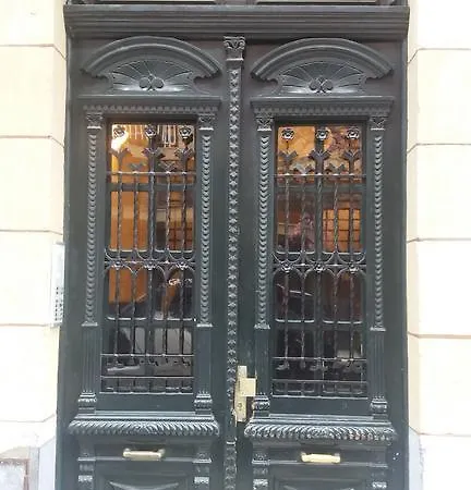 Larramendi Terrace Apartment